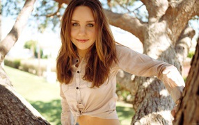 Аманда на дереве