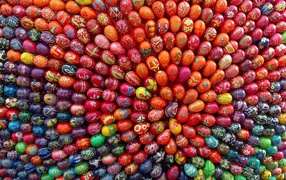 Орнамент из яиц на Пасху