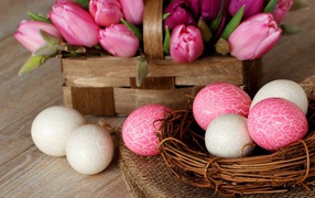 White and pink eggs for Easter