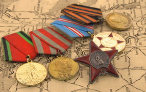 Медали и ордена в День Победы 9 мая