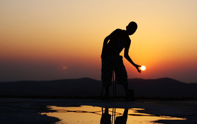 Маленький мальчик в Рамадан