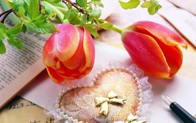 Цветы и сердечко на День Святого Валентина