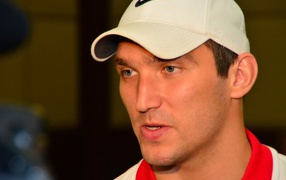 Популярный русский человек Александр Овечкин