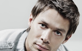 Популярный актер Стас Пьеха