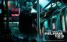 Актер Джон Траволта