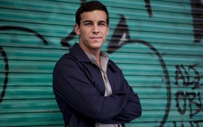 Актер Марио Касас