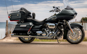 Красивый мотоцикл Harley-Davidson CVO Road Glide Custom