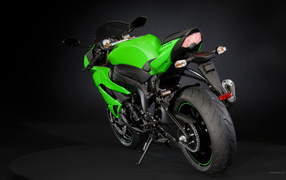 Красивый мотоцикл Kawasaki Ninja ZX-6R