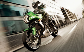 Красивый мотоцикл Kawasaki Versys