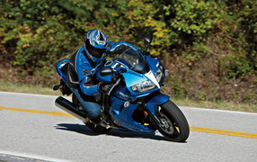 Красивый мотоцикл Suzuki SV 650 S