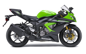 Красивый мотоцикл в москве Kawasaki Ninja ZX-6R 636 Performance