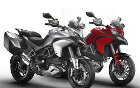 Мотоцикл модели Ducati Multistrada 1200 S Granturismo