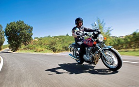 Мотоцикл модели Honda CB 1100