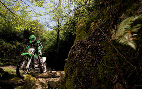 Мотоцикл модели Kawasaki KLX 450 R