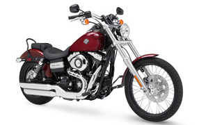 Быстрый мотоцикл Harley-Davidson Dyna Switchback