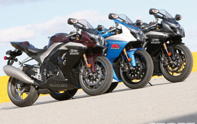 Быстрый мотоцикл Suzuki GSX-R 1000
