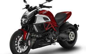 Невероятный мотоцикл Ducati Diavel