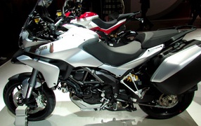 Невероятный мотоцикл Ducati Multistrada 1200 S Granturismo