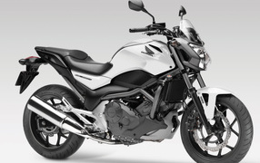 Невероятный мотоцикл Honda NC 700 S