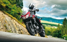 Невероятный мотоцикл Suzuki V-Storm 650 ABS