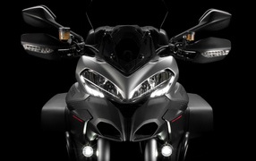Невероятно быстрый мотоцикл Ducati Multistrada 1200 S Granturismo