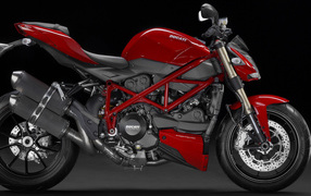 Невероятно быстрый мотоцикл Ducati Streetfighter 848