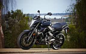 Невероятно быстрый мотоцикл Kawasaki ER-6n