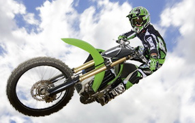 Невероятно быстрый мотоцикл Kawasaki KX 250 F