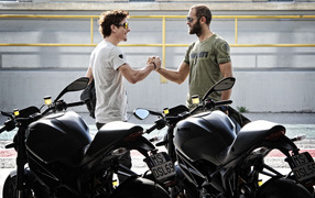 Невероятно быстрый мотоциклDucati Monster Diesel