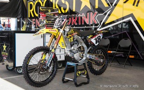 Мотоцикл Suzuki модели RMX 450 Z