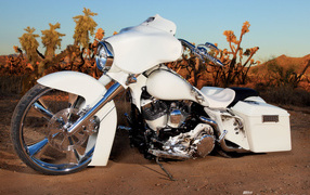 Новый мотоцикл Harley-Davidson Street Glide