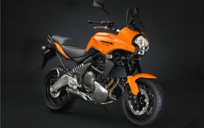 Новый надежный мотоцикл Kawasaki Versys