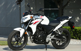 Новый надежный мотоцикл Новый мотоцикл Honda CB 500 F