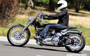 Популярный мотоцикл Harley-Davidson CVO Breakout