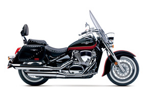 Популярный мотоцикл Suzuki Boulevard S 40