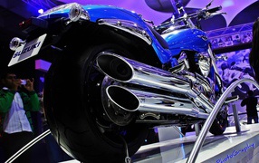 Популярный мотоцикл Suzuki  Intruder C1500T
