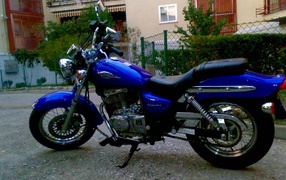 Популярный мотоцикл Suzuki Marauder 125