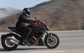 Тест-драйв мотоцикла Ducati Diavel