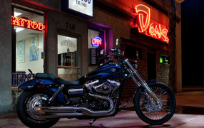 Test drive a motorcycle Harley-Davidson Dyna Switchback 