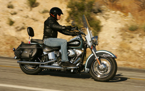 Тест-драйв мотоцикла Harley-Davidson Heritage Softail