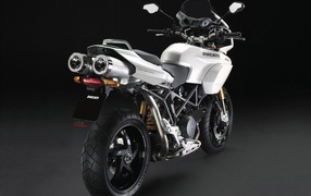 Новый мотоцикл Ducati