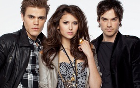 Актриса Нина Добрев