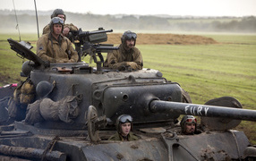 Брэд Питт в фильме Ярость