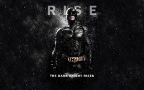 Черный Бэтмен под дождем