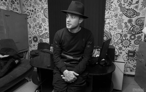 Егор Крид в шляпе