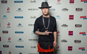 Молодой певец Егор Крид