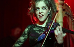 Скрипачка Линдсей