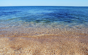 Золотой пляж в Ялте