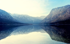 Отражение в озере