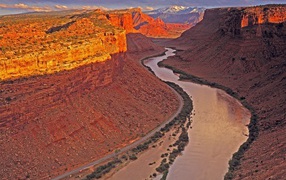	  River in the canyon